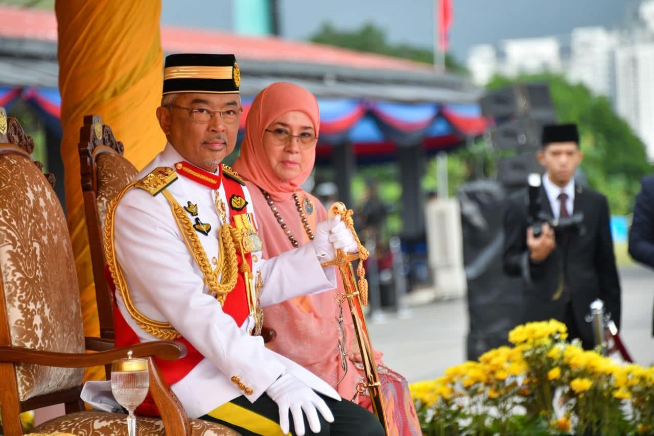 Agong, Queen Extend New Year’s Greetings BusinessToday
